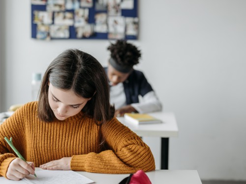 Kenniskring Kinderarmoede 31 mei: Armoede bespreekbaar maken Kenniskring Kinderarmoede 31 mei: Armoede bespreekbaar maken